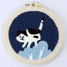 Load image into Gallery viewer, Punch Needle Kit - Kitten